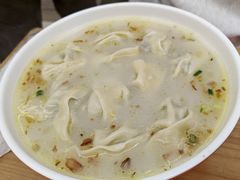 -白玉兰食品甜凤店(合生汇店)
