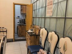 -香山湖家家宴(中山陵店)