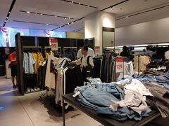 -ZARA(凯德乐峰广场店)