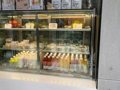面包甜点陈列柜-喜茶(武汉范湖万达广场店)