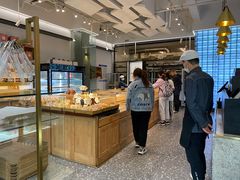 面包甜点陈列柜-原麦世家(府琛大厦店)