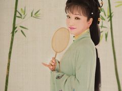 -九月鹰飞汉服摄影工作室