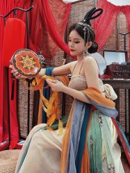 -爱的化妆工作室(雅地天际店)