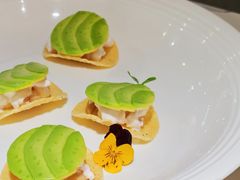 牛油果酸奶虎虾-渔语鱼酸菜鱼新川菜(来福士店)