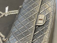 -爱革·洗衣改衣·洗鞋修鞋·洗包修包·奢侈品护理(宝地广场店)