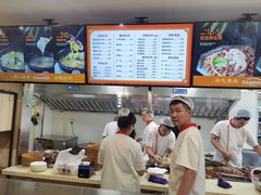 -闫家驴肉老店(华电一校店)