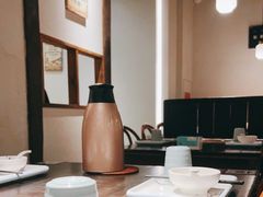 大堂-乔街深夜食堂·小龙虾·高压锅生蚝(杭州总店)
