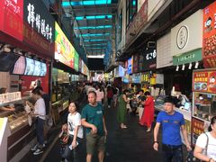 -海口骑楼小吃街