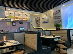 大堂-三不牛腩(宾虹路店)