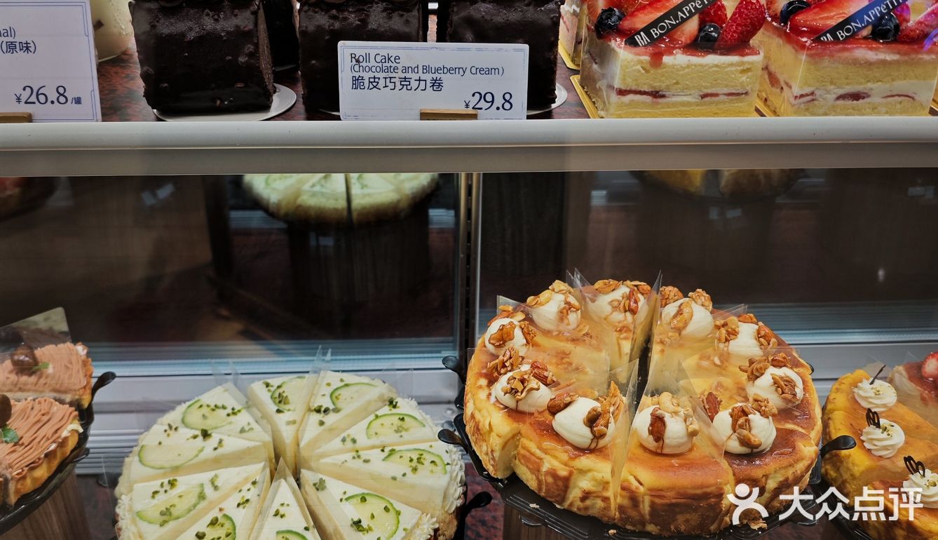 渝州宾馆周边美食，两家面包甜点烘培爆火