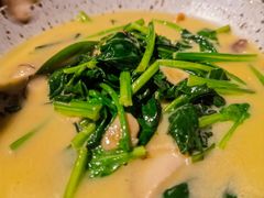 奶油菠菜-穹六人间 people 6(岳阳路店)