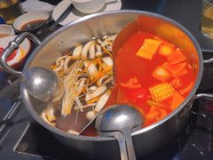 -鲜入唯煮·港式海鲜牛肉火锅(金宝街店)