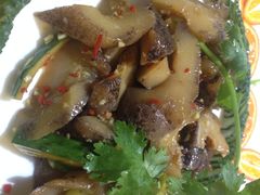 秘制凉拌海参-郑厨私房菜