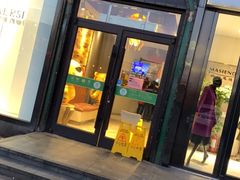 门面-好伦哥比萨烤肉自助(八里桥店)