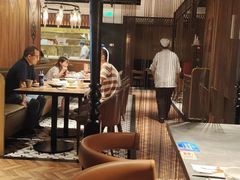 大堂-耶里夏丽·丝路新疆菜·清真食品(徐汇南丹东路臻选店)