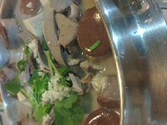 -雪乡人家东北菜·铁锅炖一切(高斯路店)