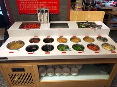 自助调料区-贤合庄卤味火锅(安吉万达店)