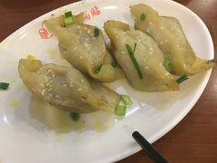 牛肉鍋貼-小姜锅贴(凤凰街店)