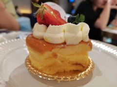 草莓皇牌梳芙厘-KNOTKNOT珞珞·日式甜品(K11店)