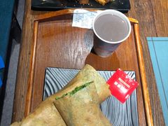 -八月美食小馆(银泰城总店)