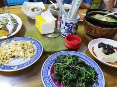 -云河农家乐饭店(福禄缘树山店)