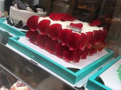 -格瑞思动物奶油生日蛋糕(园区永旺店)