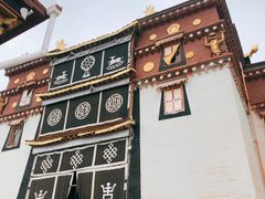 -噶丹松赞林寺