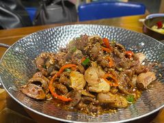 -雀舞云南菜(天津天河城购物中心店)