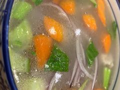 羊肉汤-清真·玛丽亚新疆菜主题餐厅(浙江中路店)