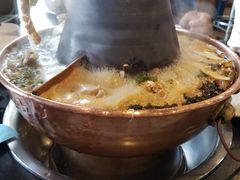 -楼外楼大刀肉传统火锅(西安大路店)