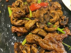 干口蘑炒牛柳-茶叁酒肆·楚味江湖(菱角湖店)