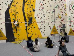 -问山MountQuest攀岩馆