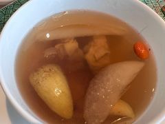 无花果雪梨炖黑毛猪-三号黄浦会Canton Table