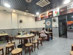 -香辉食馆(新兴路店)