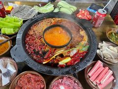 -黄潇洒老火锅(九眼桥宏济巷店)