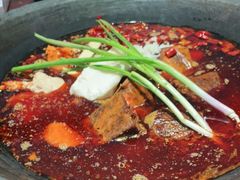 -四小区火锅·巷子里的重庆火锅(花照壁店)