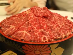 安格斯牛肉-鲜入围煮花胶鸡海鲜火锅