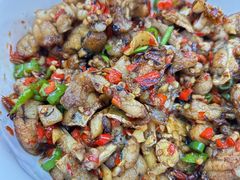 紫苏爆炒牛蛙-笨罗卜浏阳菜馆(龙华鹏润达店)
