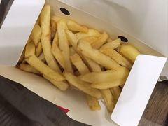-必胜客(尹山湖歌林公园店)