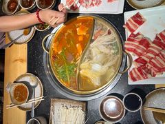 -顶顶汤火牛排火锅·经典铜锅涮肉