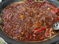 -黄潇洒老火锅(九眼桥宏济巷店)