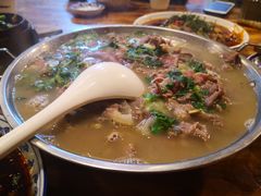 -杨三孃跷脚牛肉(西外棕榈岛店)