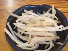 小咸菜-丽虹云南过桥米线(兴工街店)