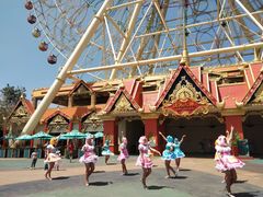 -七彩云南欢乐世界