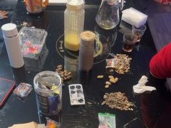 -唯爱KTV聚会餐厅(仙林东城汇店)