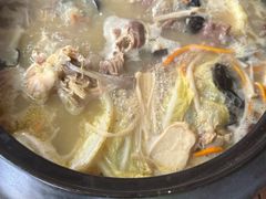 -汤宴·参须肚包鸡(南京路店)