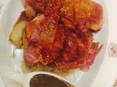 烤猪肘-皇冠自酿啤酒坊(中国红街5号楼店)