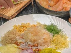 -得意咚瓜·顺德鱼生·冬瓜火锅(深圳首店)