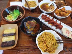 -黑白电视长沙小吃(美林M·LIVE天地东座店)