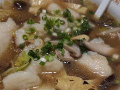 -渝是乎酸菜鱼(龙旗购物中心店)